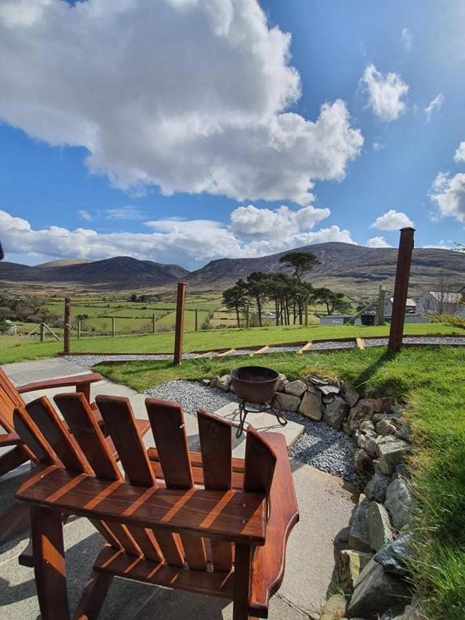 Отель Gorse Hill Glamping Ньюкасл Экстерьер фото